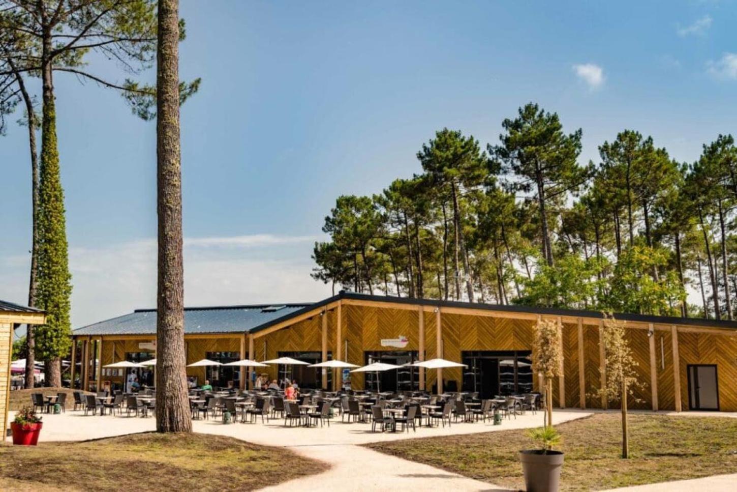 Sbvacances Tout Confort 2Ch Et 1Sdb, Environnement Calme Et Verdoyant Dans Camping 4 Etoiles Saint-Julien-en-Born Exterior photo
